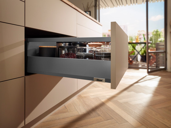 K-BLUM Merivobox 8xM+12xE/500 tmavo sivá + 1x FESTOOL Aku skrutkovač TXS 12