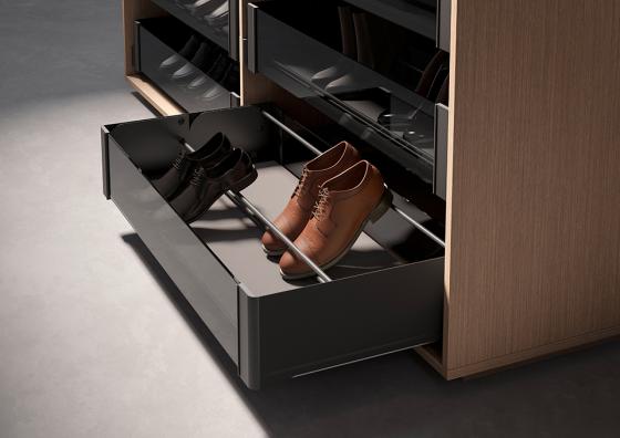 K-KES Conero, zásuvka na obuv a čelná+zadná výplň, H168/475, KB=900, čierna