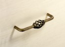 HETTICH 9070945 Úchytka MALACA 136/128 mm starozlatá