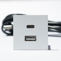 VersaPick, 1x USB A/C, štvorec, biely mat RAL 9003