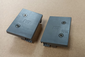 StrongMax 16/18 označovač čelného úchytu H89/H121 univerzálny