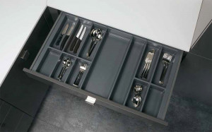 K-StrongMax 16 89/500 mm šedý (antracit)+príborník Classico Kristall 80 722x474