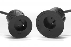 VersaTag 1x 230V, 1x USB-C, čierna