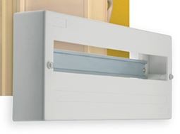 SK-plastový rozvádzač DB112W 1x12P/SM