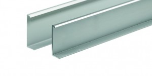 HETTICH 9146624 pripojovacia lišta korpusu pre predné dvere, 2500 mm